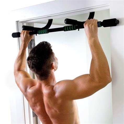 adjustable chin up bar.